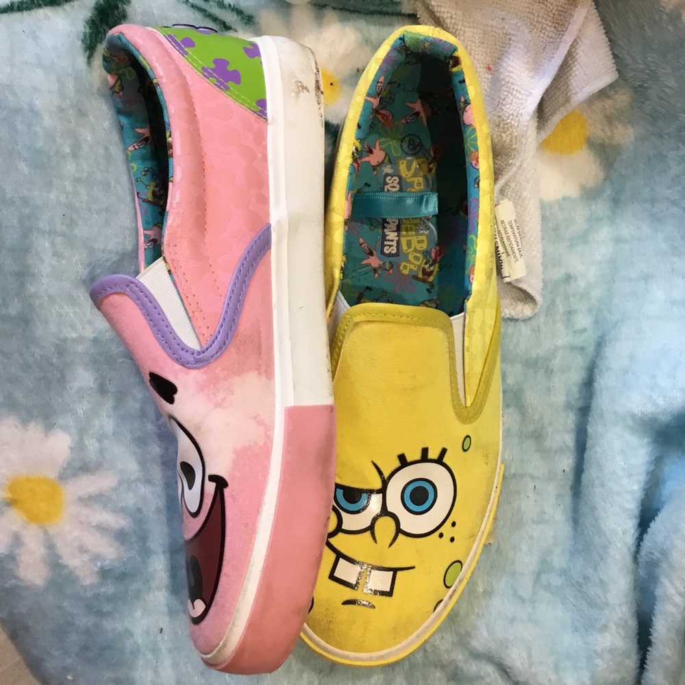 SpongeBob Squarepants Mismatched Slip-Ons — Yellow SpongeBob & Pink Patrick - Picture 2 of 3